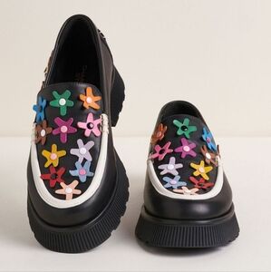 ☆Charlotte Stone × Lorien Stern Black Loafers with Colorful Floral Accents☆